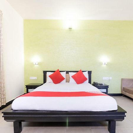 Oyo 345 Hotel Red Mount Aquilla Бангалор Экстерьер фото